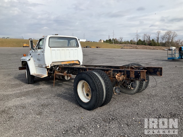 CAMIóN CHASIS 1986 FORD F700