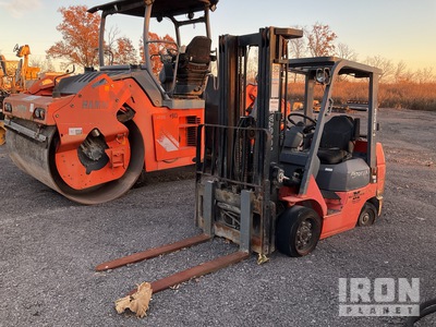 2004 (unverified) Toyota 7FGCU30 5100 lb Cushion Tire Forklift