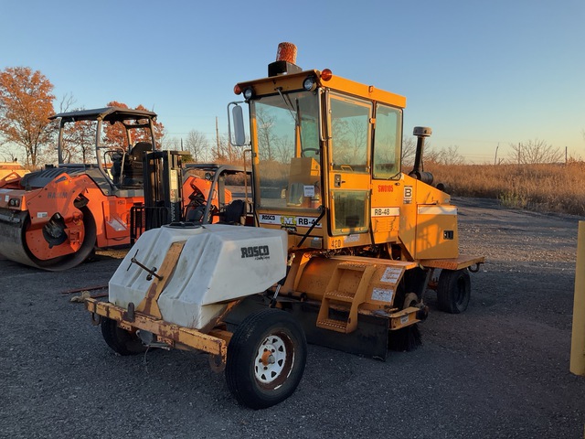 2005 Rosco RB48 Self-Propelled Broom (Inoperable)