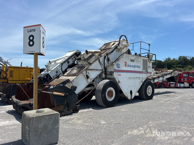 1996 Roadtec SB2500 Wheel Asphalt Transfer Machine