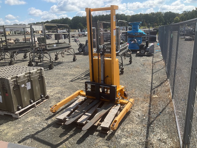 Zhejiang Noblelift H-2651 Electric Forklift Zhejiang Noblelift H-2651 Electric Forklift