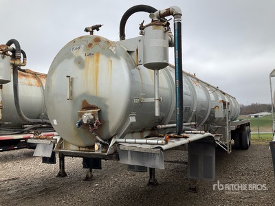 2011 Troxell 5880 gal T/A Vacuum Tanker Trailer