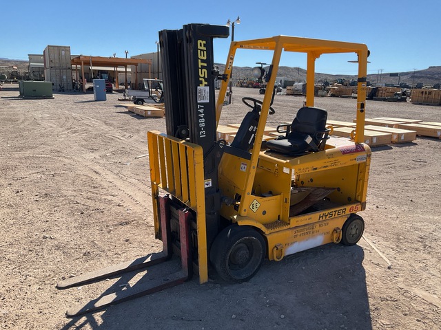 Hyster E65Z-40 Electric Forklift