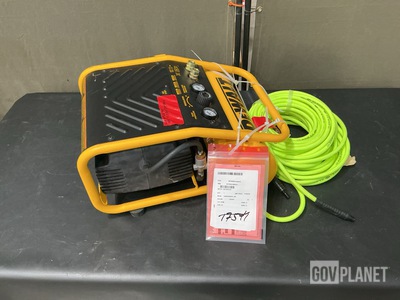 Dewalt D55141 2 Gallon Heavy-Duty Trim Air Compressor