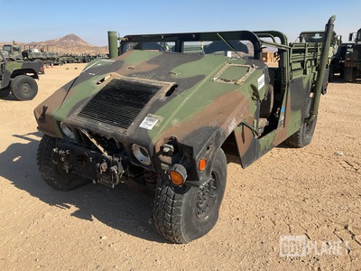 2004 AM General M1123 HMMWV 2 Door w/Truck Body