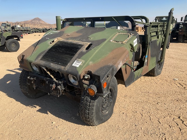 2004 AM General M1123 HMMWV 2 Door w/Truck Body