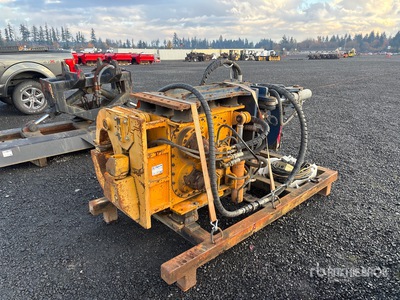 Movax Sonic SideGrip SP-100 Excavator Pile Hammer