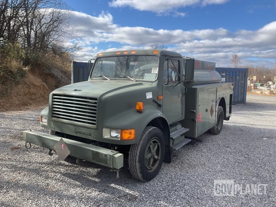 1992 International 4700 Aircraft Refueling Truck