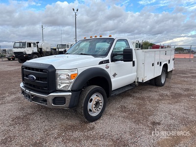 2016 Ford F-450 4x2 Camion utilitaire
