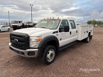 2015 Ford F-550 4x2 Crew Cab Ciężarówka użytkowa