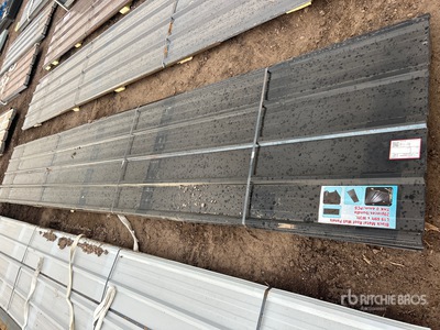 Quantity of (20) Black Metal Roof Panels 20 Ft X 3 Ft Varios otros (Unused)