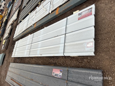 Quantity of (30) White Metal Roof Panels 16 Ft X 3 Ft Varios otros (Unused)