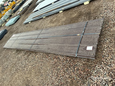 Quantity of (30) Brown Metal Roof Panels 16 Ft X 3 Ft Varios otros (Unused)