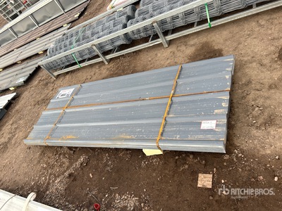 Quantity of (70) Grey Metal Roof Panels 8 Ft X 3 Ft Varios otros (Unused)