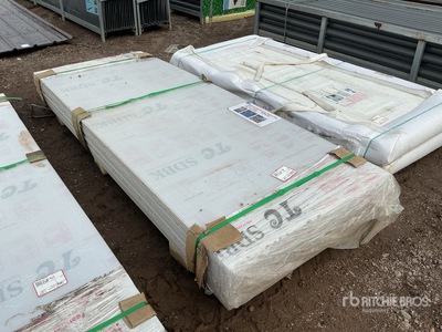 Quantity of (40) Clear Multi-Wall Polycarbonate Panel