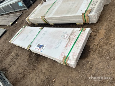 Quantity of (20) Clear Multi-Wall Polycarbonate Pane 35 In X 8 Ft Varios otros (Unused)