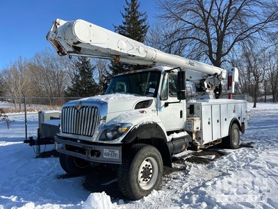 2008 Altec AM855 55 ft on 2008 International 4x4 Bucket Truck