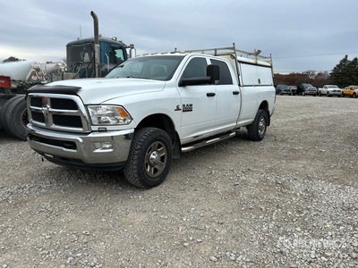 2014 Ram 2500 Tradesman 4x4 Crew Cab بيك اب