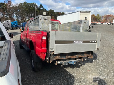 2013 Ford F-350 4x4 Crew Cab Pickup (Inoperable)