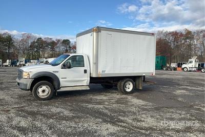 2005 Ford F-550 4x2 Van Truck