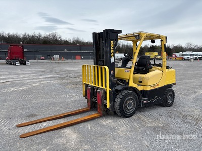 2019 Hyster H80FT 6900 lb Pneumatic Tire Forklift