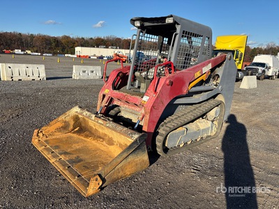 2016 Takeuchi TL8 Two-Speed Compact Track Loader