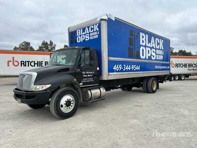 2016 International 4300 4x2 Kastenwägen