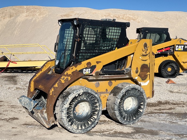 2012 Cat 236B3 Skid Steer Loader