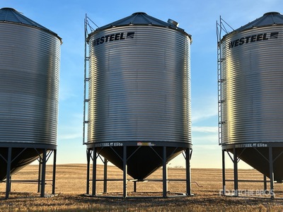 Westeel +/- 4300 bu 5 Ring Hopper Grain Bin