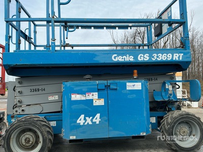 2013 Genie GS-3369RT Plateforme élévatrice à ciseaux