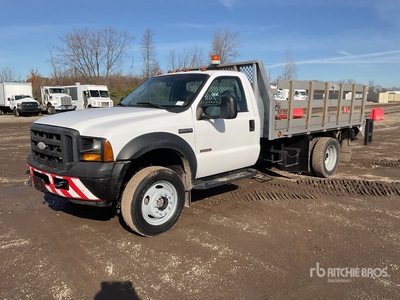 2007 Ford F-450 XL 4x4 Flatbed Truck