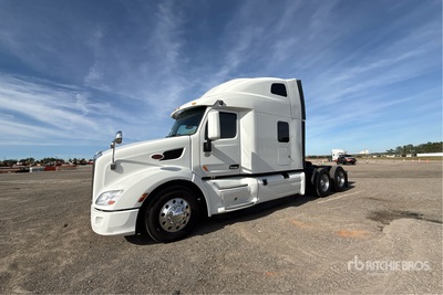 2020 Peterbilt 579 6x4 T/A Sleeper Truck Tractor