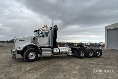 2019 Kenworth T800 8x6 Heavy Haul تراكتور شاحنة (ثلاثي المحور)