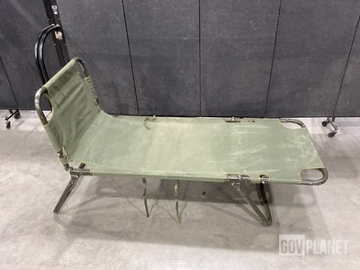 (20) North American Manufacturing 2-5-72 Folding Cots