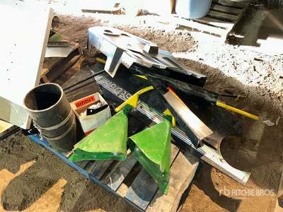 MacDon & John Deere Dividers