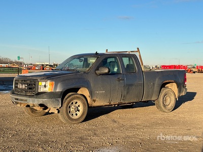 2013 GMC Sierra 1500 4x2 Extended Cab Pickup