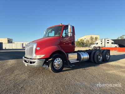 2016 International 8600 6x4 を見 Cab and Chassis