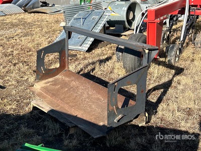 Honey Bee 72 in Header Adapter