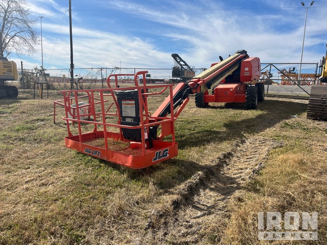 ELEVADOR TELESCóPICO 2013 JLG 4WD 660SJ