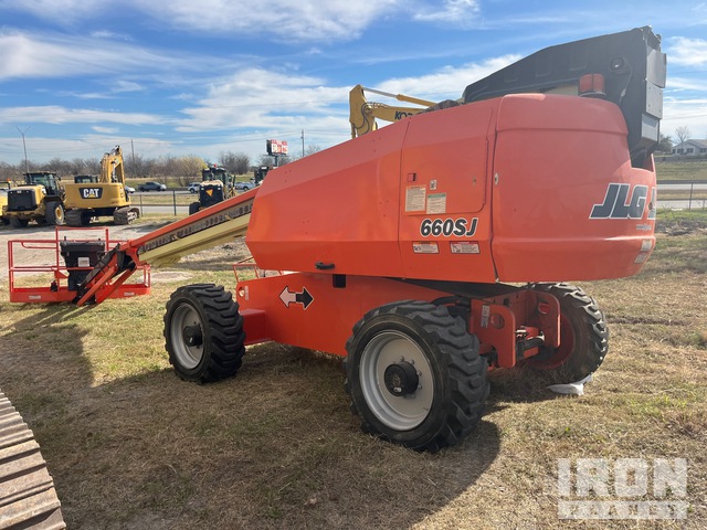 ELEVADOR TELESCóPICO 2013 JLG 4WD 660SJ