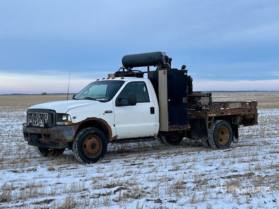 2002 Ford F-450 4x4 Crew Cab Service Truck
