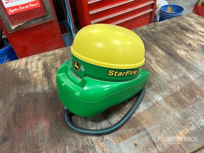 John Deere StarFire 3000 GNSS Receiver