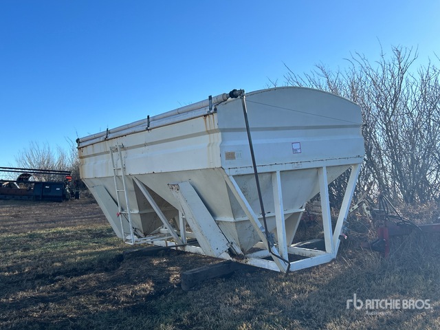 Haul-All 16 ft Side Draw Tender | Ritchie Bros. Auctioneers