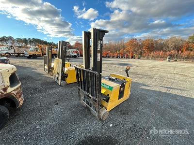 Yale 4000 lb Pallet Jack