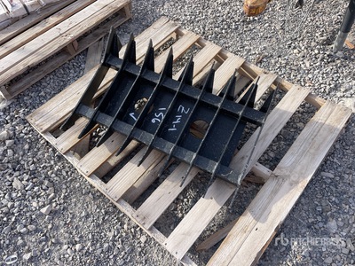 2025 Kit Containers QT-RR-70 32 in Mini Skid Steer Root Rake