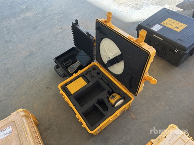 Quantity of (2) Trimble Survey Kit #8 GPS 機器　その他