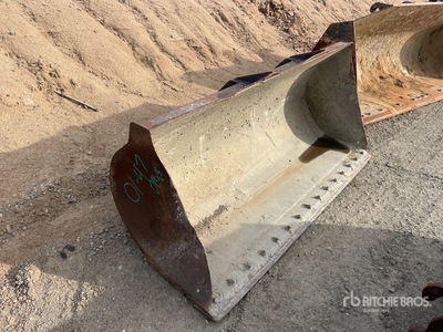 76 in Q/C Backhoe Loader Bucket