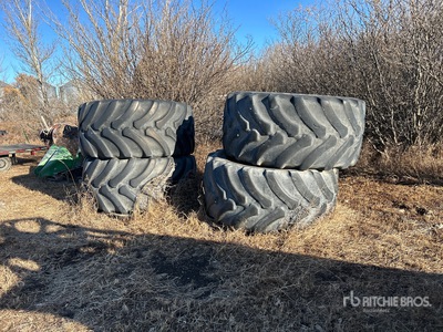 Quantity of (4) Firestone 900/50R42 Neumáticos