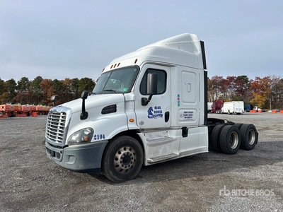 2016 Freightliner Cascadia 113 6x4 Ciągnik siodłowy T/A z kabiną sypialną