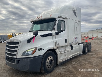 2018 Freightliner Cascadia 126 6x4 T/A Sleeper Truck Tractor